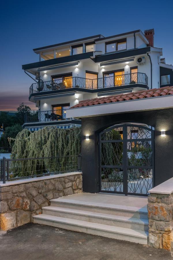 Villa Adriatic, Apartment Enio With Swimming Pool, Panoramic Sew View, Free Parking Icici Exterior photo
